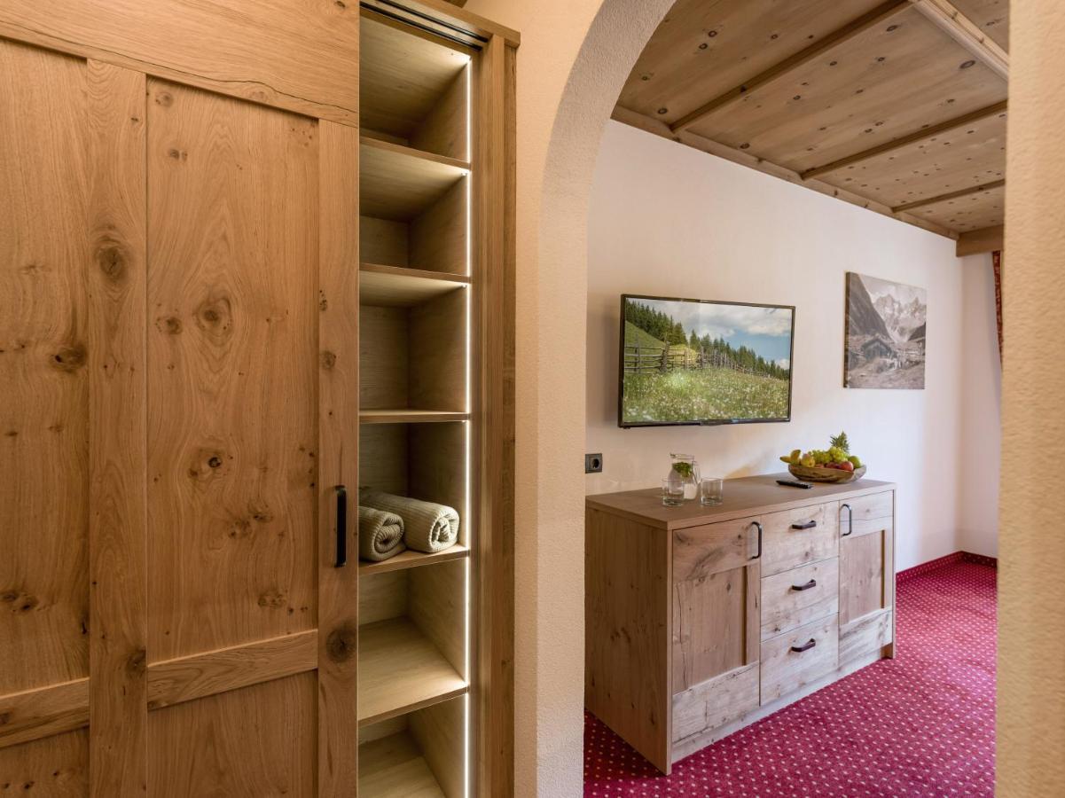 Alpenherz Hotel Garni Герлос Екстериор снимка